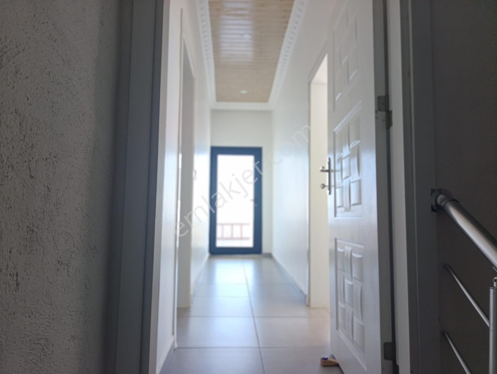 Karakuş Emlaktan 3 Katlı Deniz Manzaralı Müstakil Satılık Ev - Görsel 27