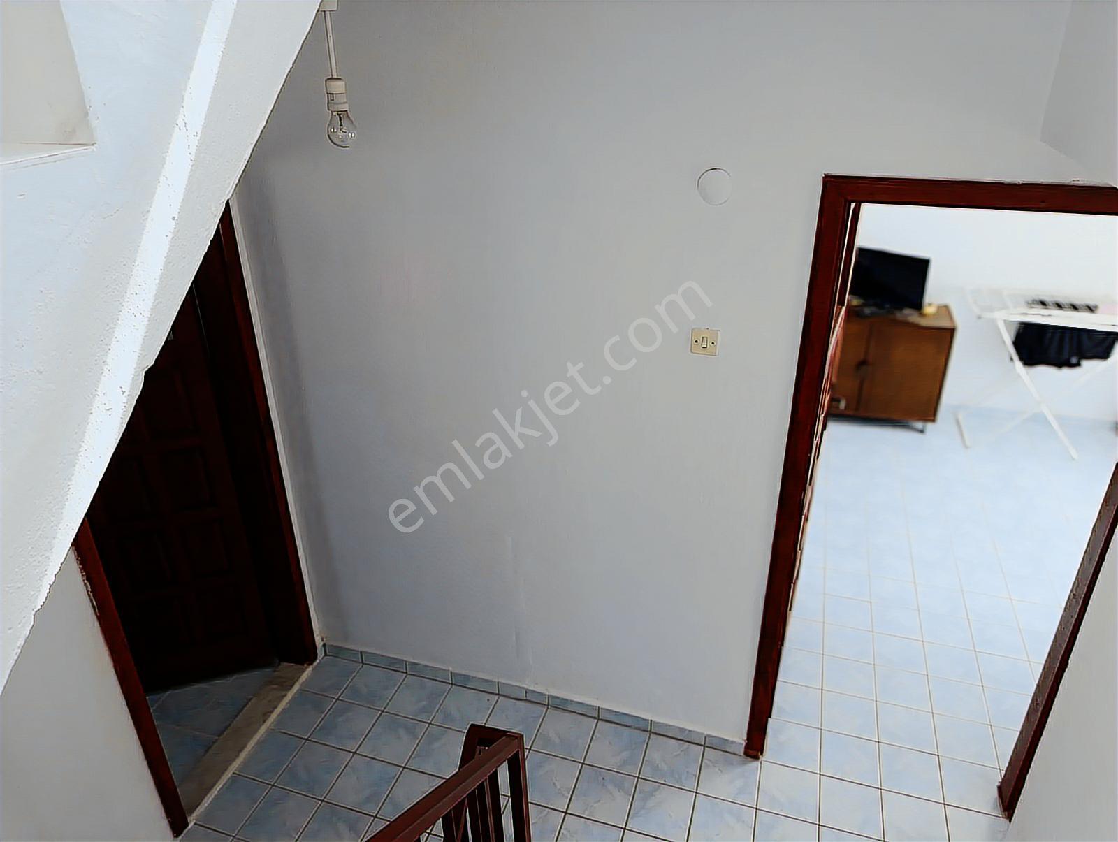 Karakuş Emlaktan Havuz-deniz Manzaralı Eşyalı Satılık Tripleks - Görsel 23