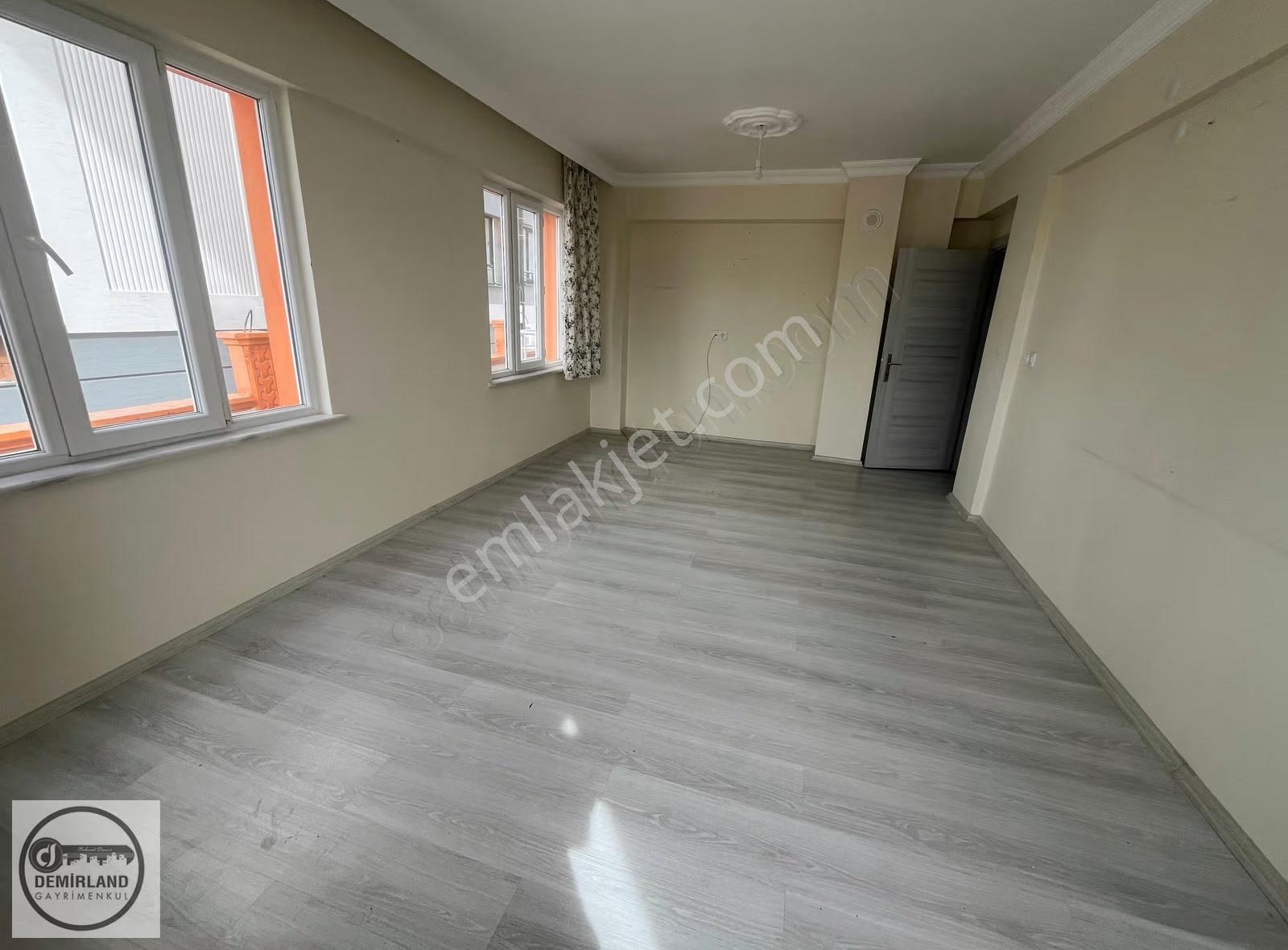 Demirland'dan Kiralık Zafertepe'de 2+1 Bahçeli Daire