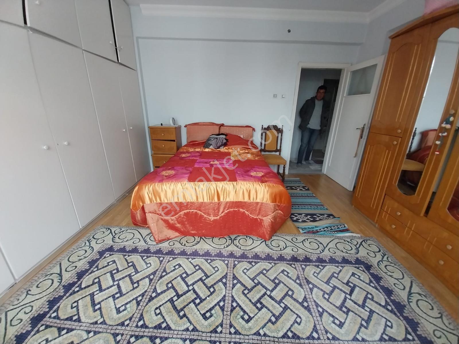 İhsaniye Kırım Cad. Köşe Bina Çarşıda Arakat Satılık 3+1 Daire - Görsel 18