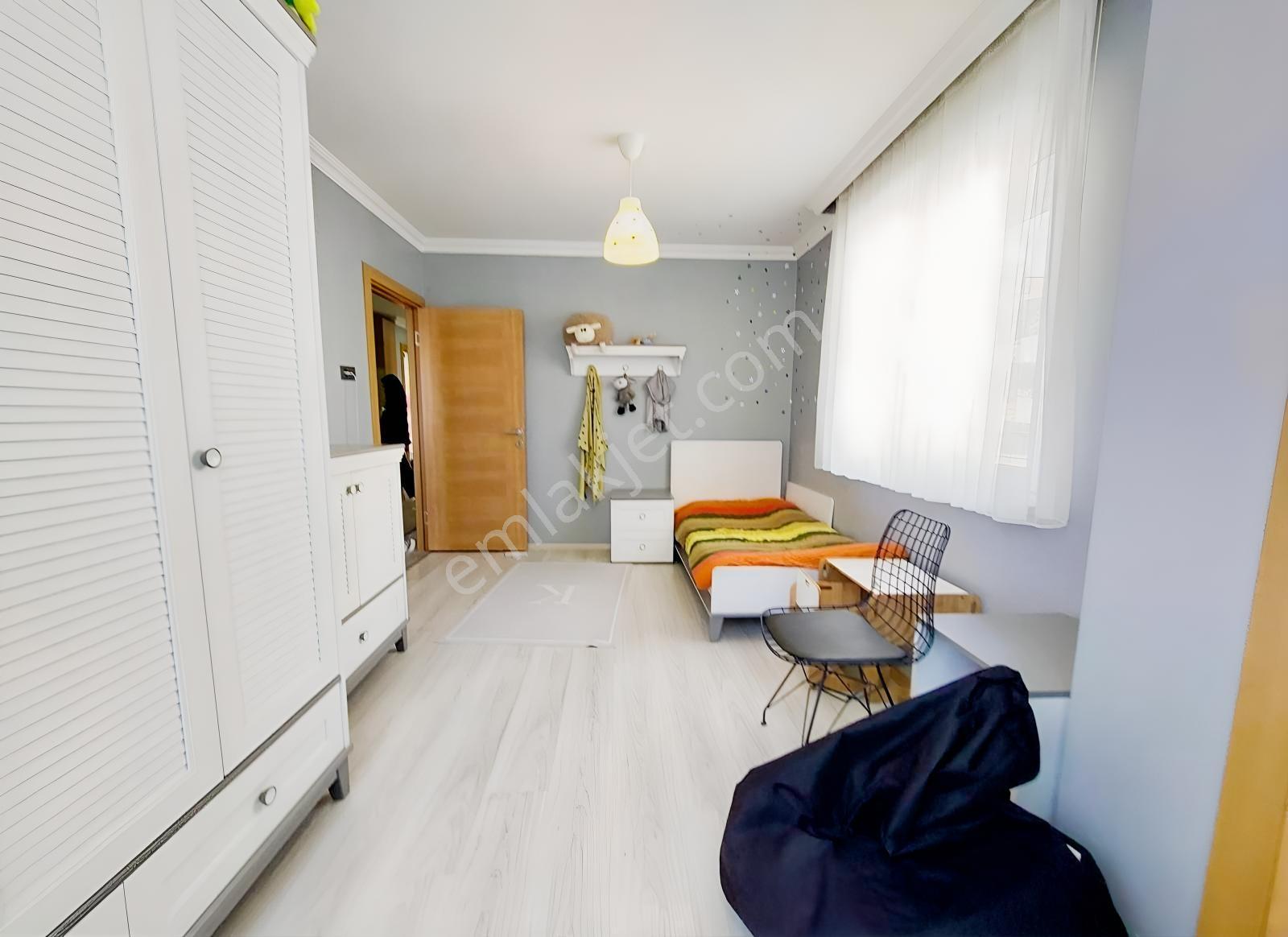 Köprü Emlaktan 75.yıl Mah. 3+1 Satılık 130 M2 Ara Kat Daire - Görsel 8