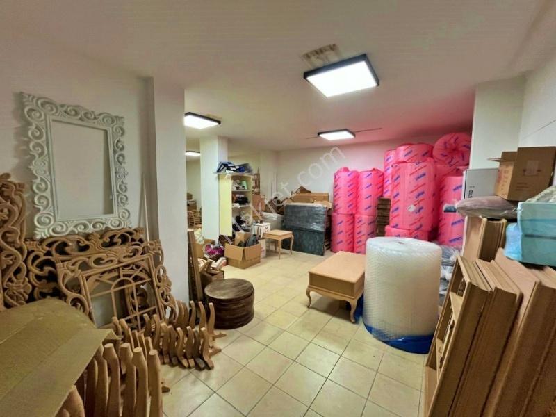 Avcılar E-5 Yanyolda 3 Bölümlü Depolu 205m² Satılık Dükkan - Görsel 11