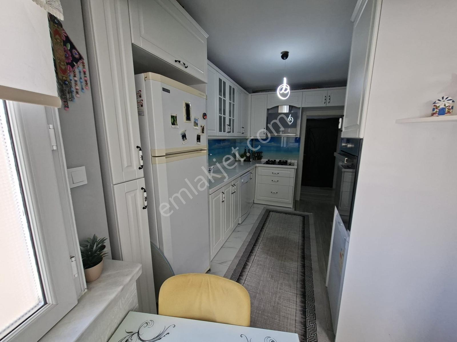 Sancaktepe Mahallesinde Tertemiz Full Yapılı 3 Oda 1 Salon Daire - Görsel 2