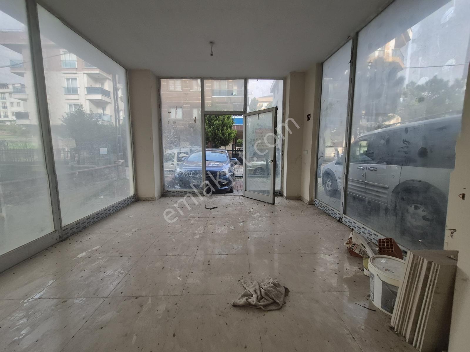Sancaktepe Yenidoğan Mevlana Mah. Satılık Dükkan - Görsel 13