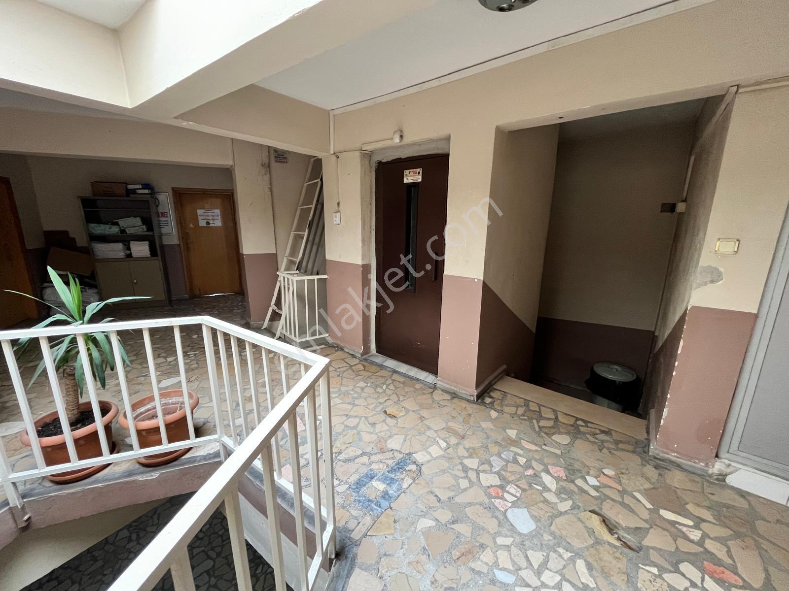 Belediye Civarı Dr.erduran İş Merkezin'de Satılık Büro/ofis - Görsel 10