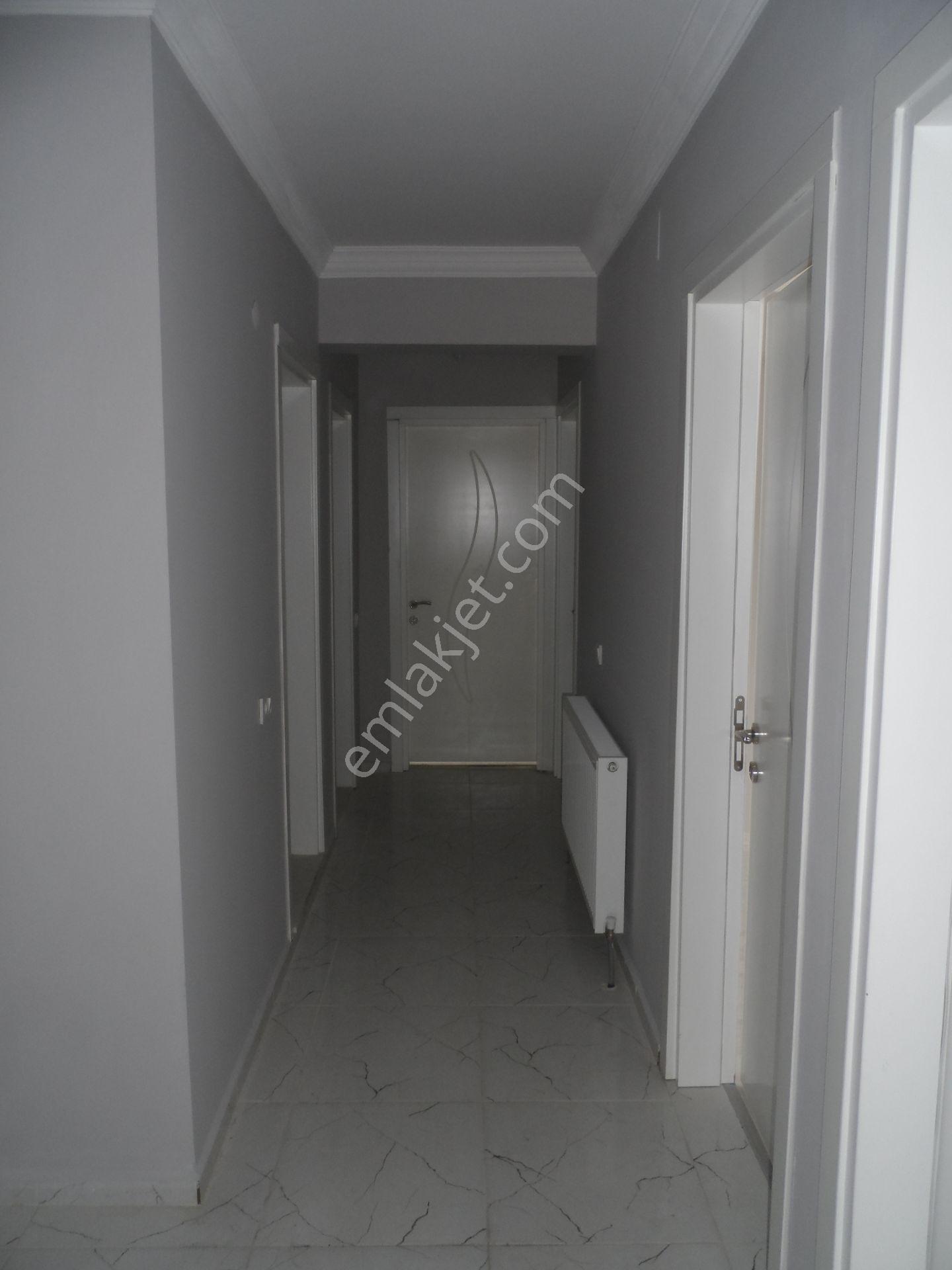 Nazilli Ege Emlak Ofisinden Yeşil Mah. Site İçerisinde Doğalgaz Kombili Kiralık Daire - Görsel 8