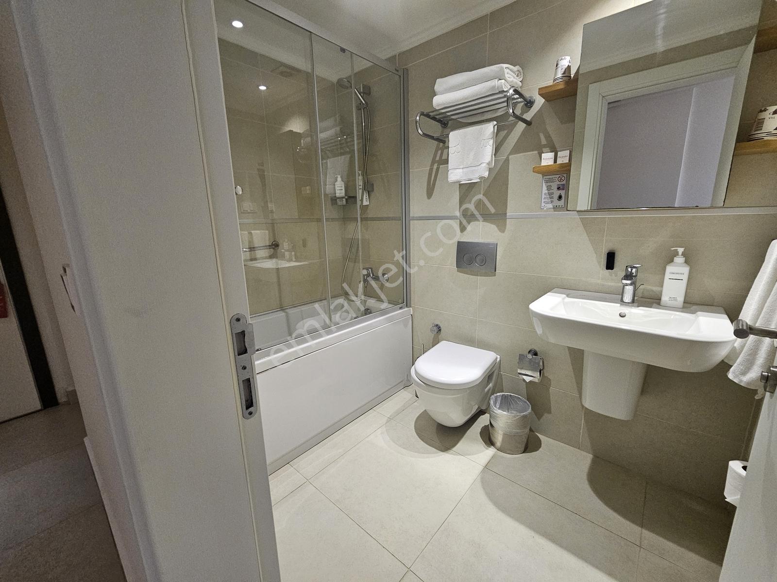 Kuşadası Ramada Resort'te Satılık Deniz Manzaralı 3+1 Rezidans - Görsel 23