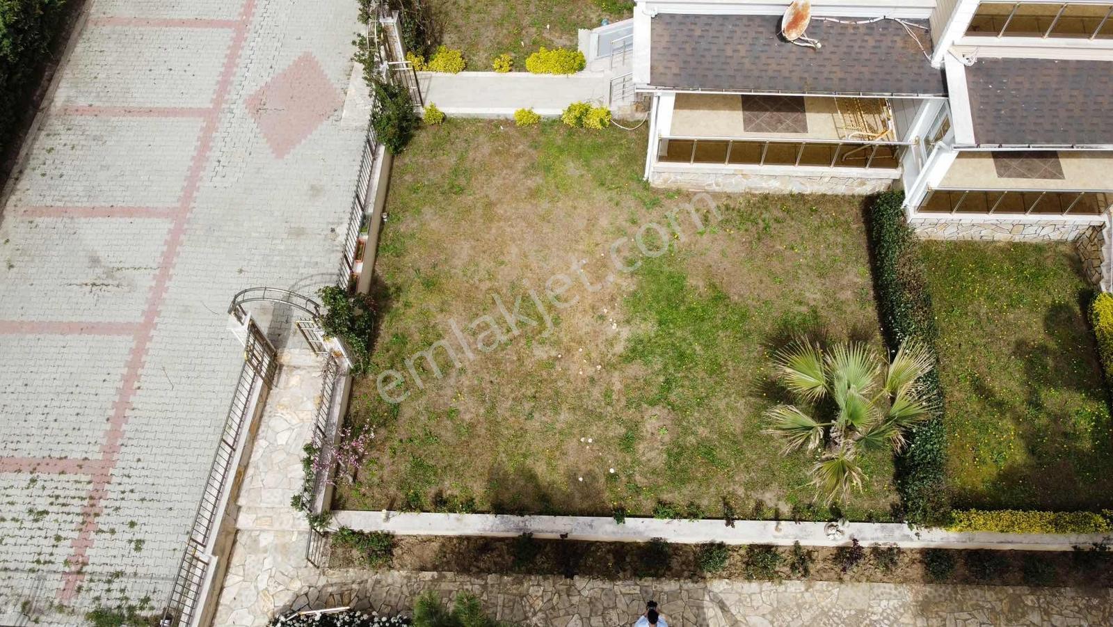 Leb-i Derya Denize Sıfır Site İçinde Geniş Bahçeli Lüx Villa - Görsel 5