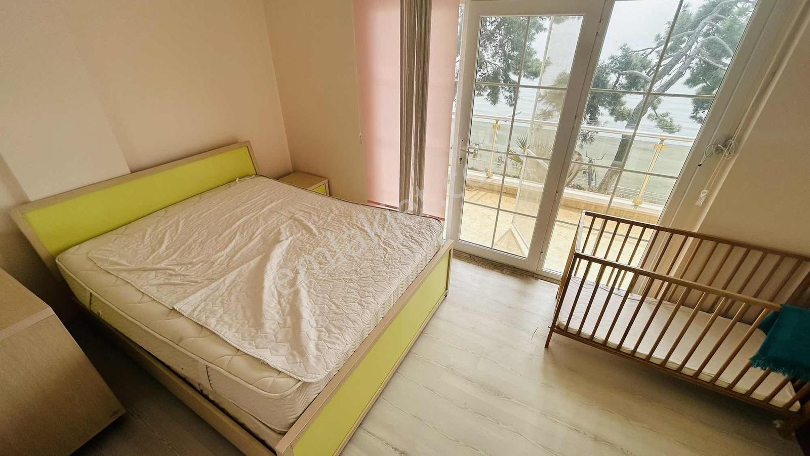 Leb-i Derya Denize Sıfır Site İçinde Geniş Bahçeli Lüx Villa - Görsel 35
