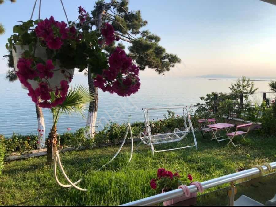Leb-i Derya Denize Sıfır Site İçinde Geniş Bahçeli Lüx Villa - Görsel 11
