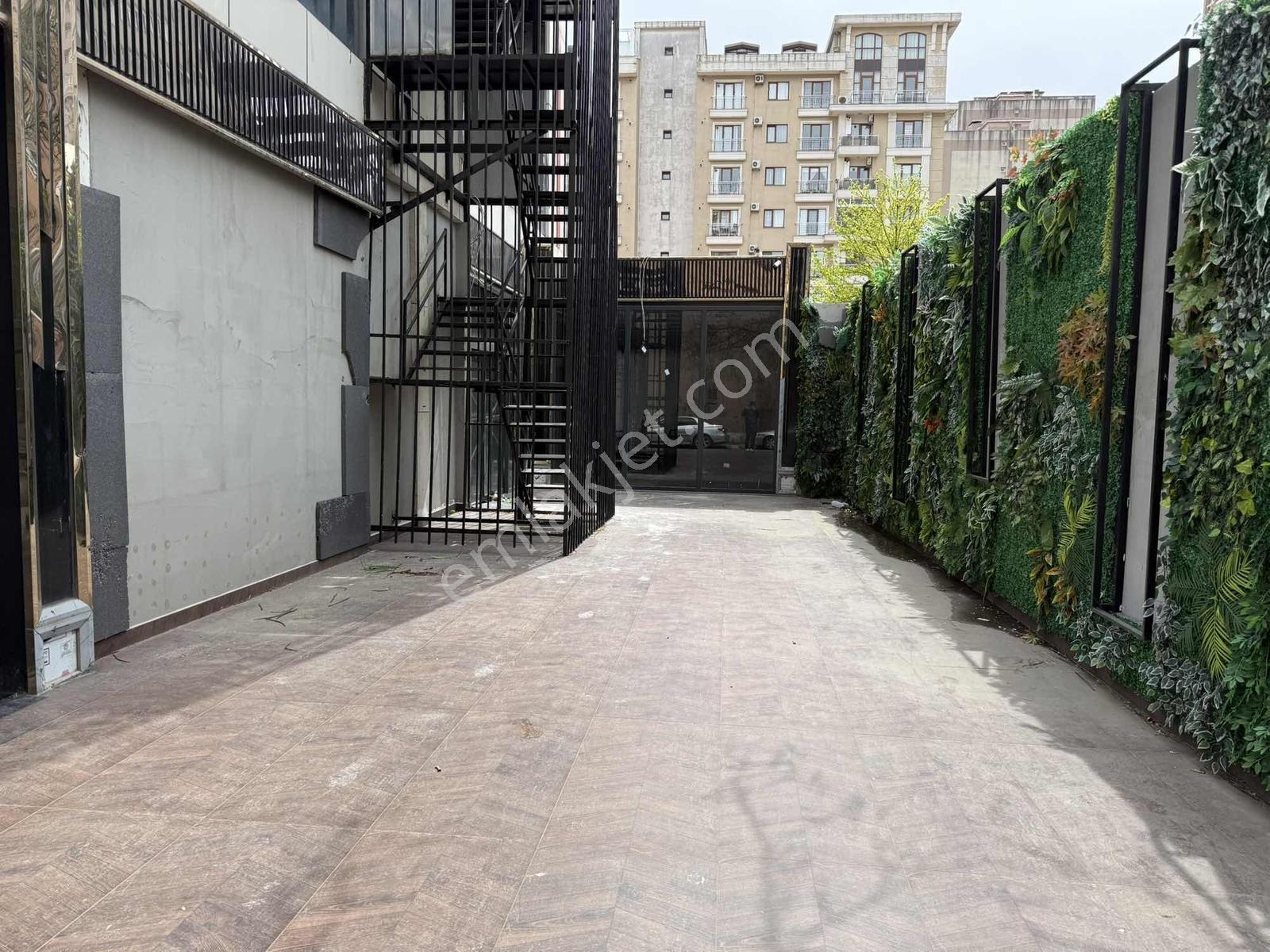 E-5e Yakın Merkezi Konumda 300 M² Kiralık Dükkan - Görsel 11