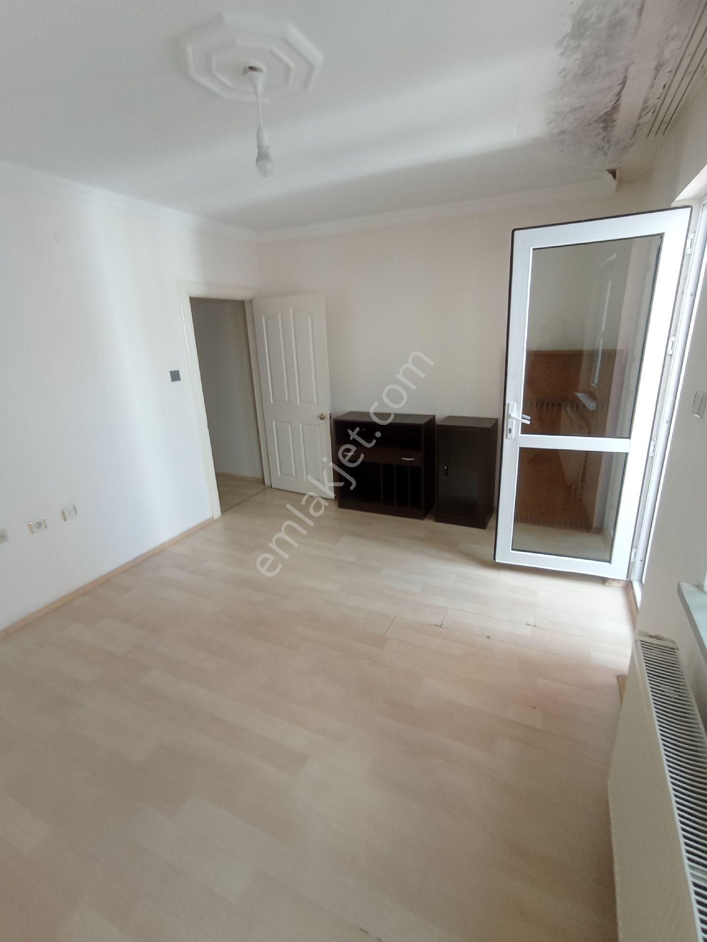 Yıldız Gayrımenkul'den Çarsıbaşı Mahallesi İçerisi Full Yapılı 3+1 Kiralık Daire - Görsel 13