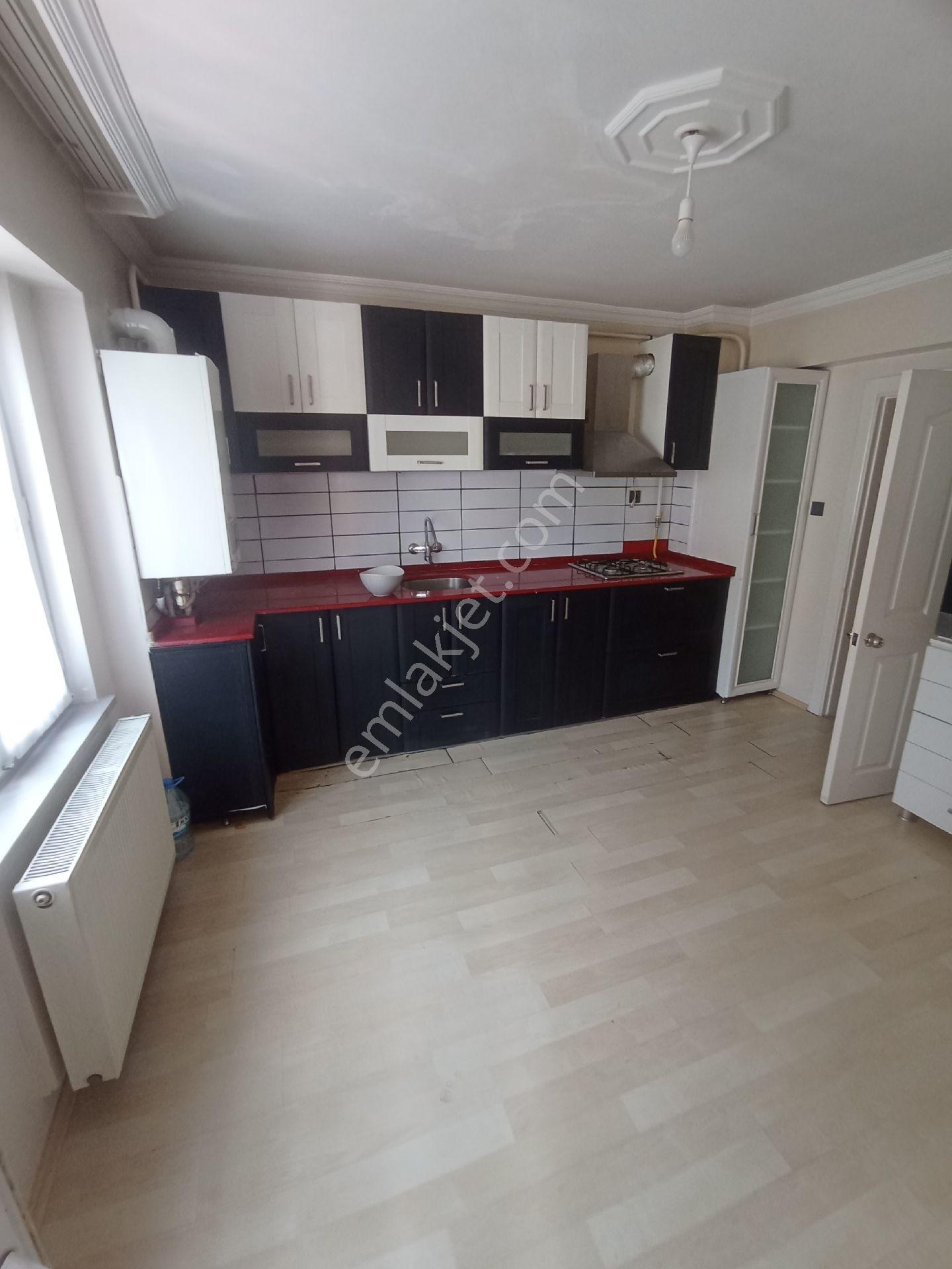 Yıldız Gayrımenkul'den Çarsıbaşı Mahallesi İçerisi Full Yapılı 3+1 Kiralık Daire - Görsel 5