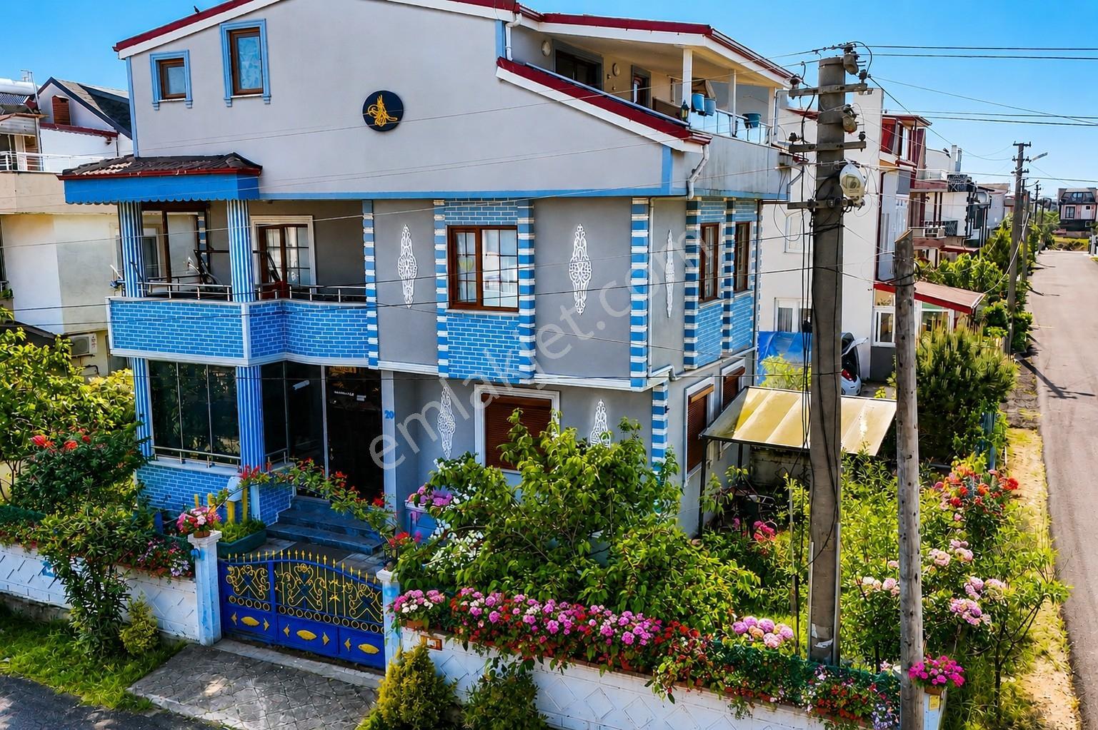 Kocaali Yalı Mahallesinde 5+1 Muhteşem Tripleks- Deniz Manzaralı