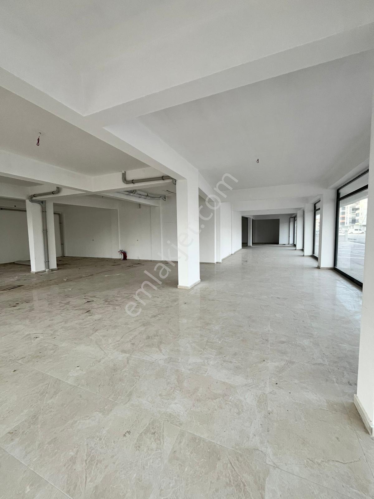 Ekşioğlu Gyd'den Geniş Ön Cephe Kullanımlı 400 M2 Kiralık Mağaza - Görsel 7
