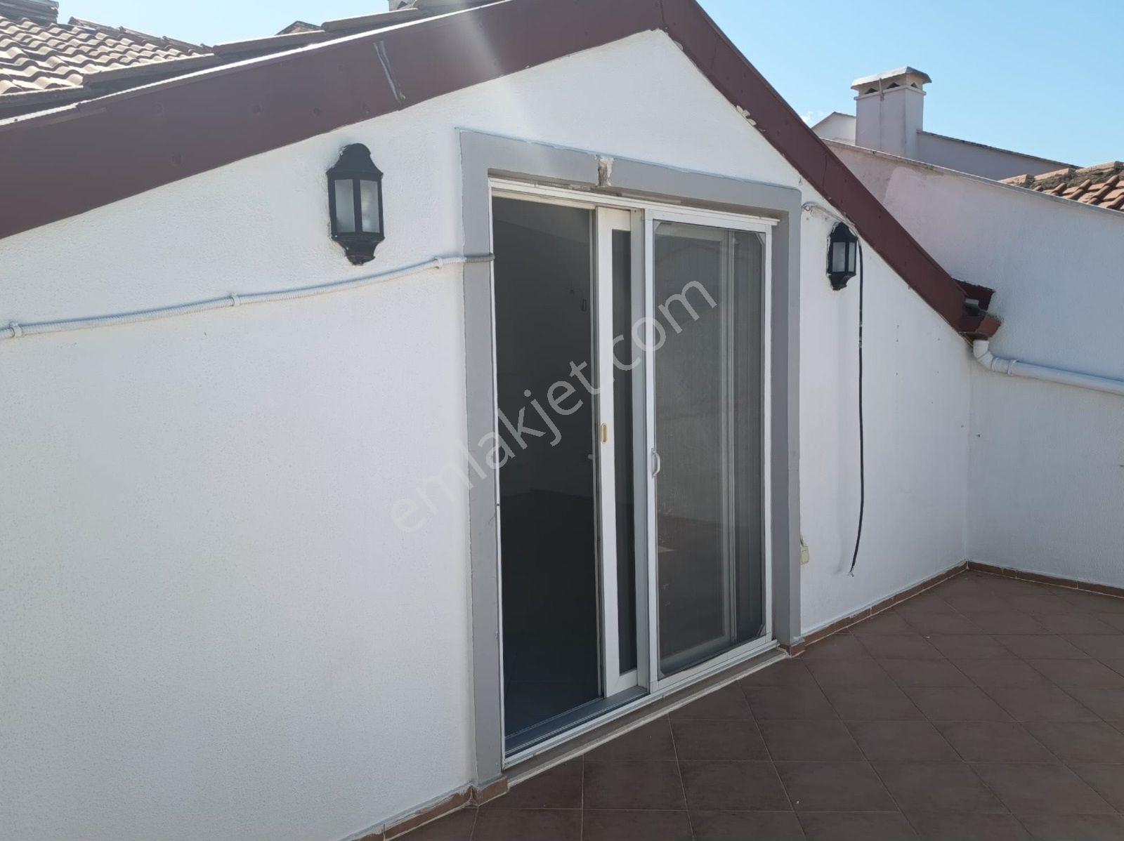 Stoptan Deniz Manzaralı Dublex 3+2 Kiralık Daire - Görsel 19