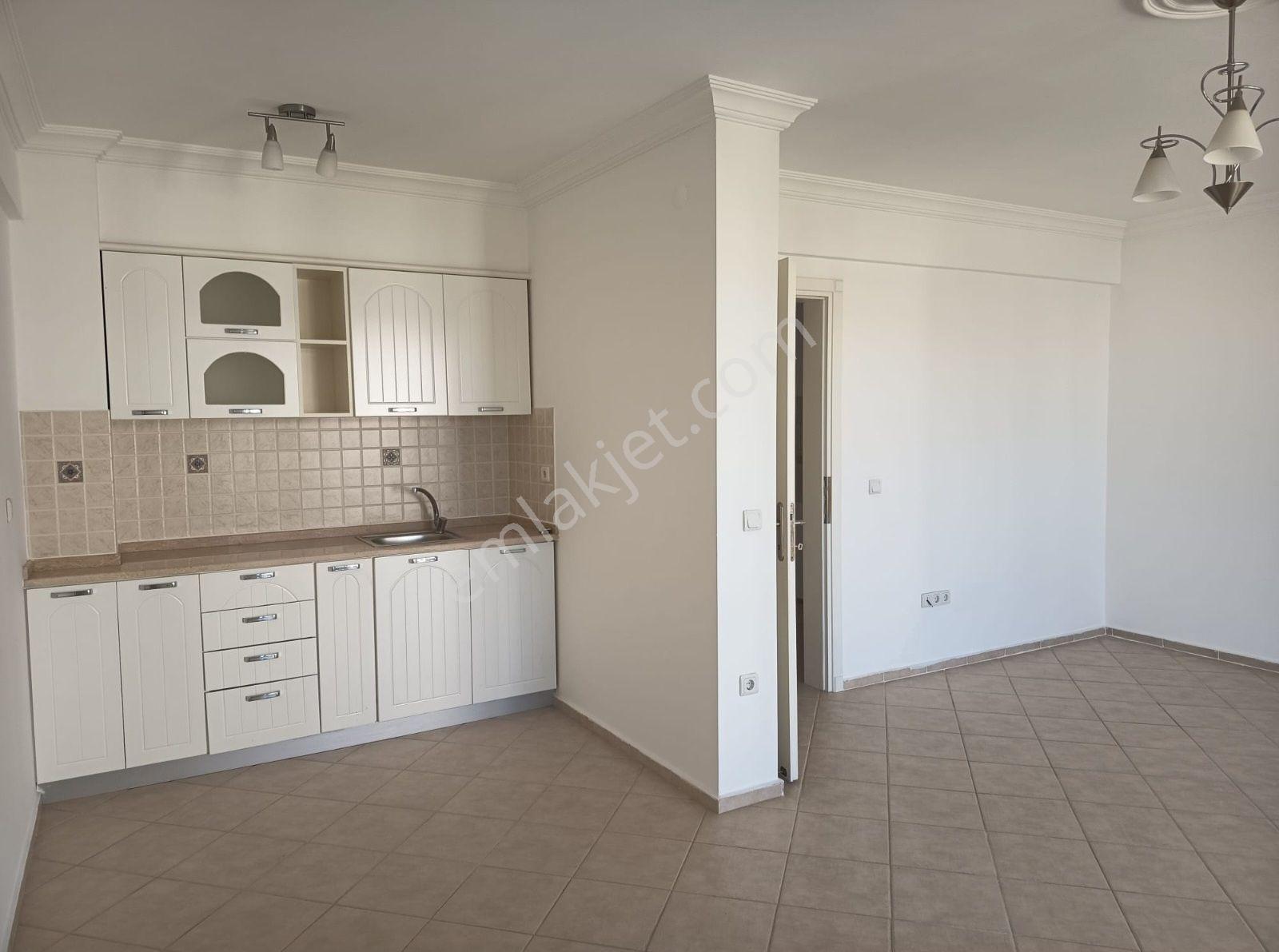 Stoptan Deniz Manzaralı Dublex 3+2 Kiralık Daire - Görsel 5