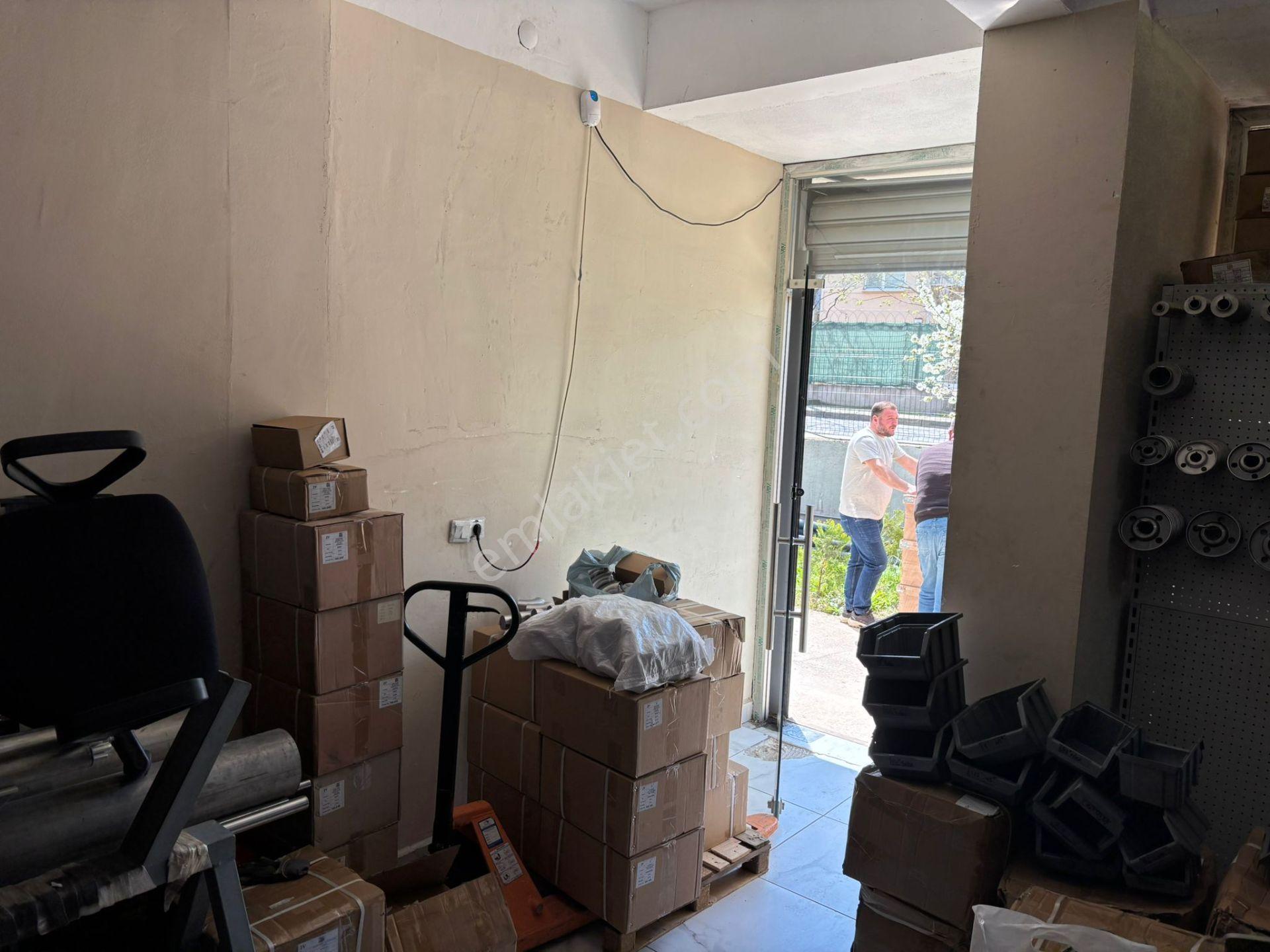 Remax Areadan Üçevlerde Kiracılı Fırsat Satılık Dükkan - Görsel 8