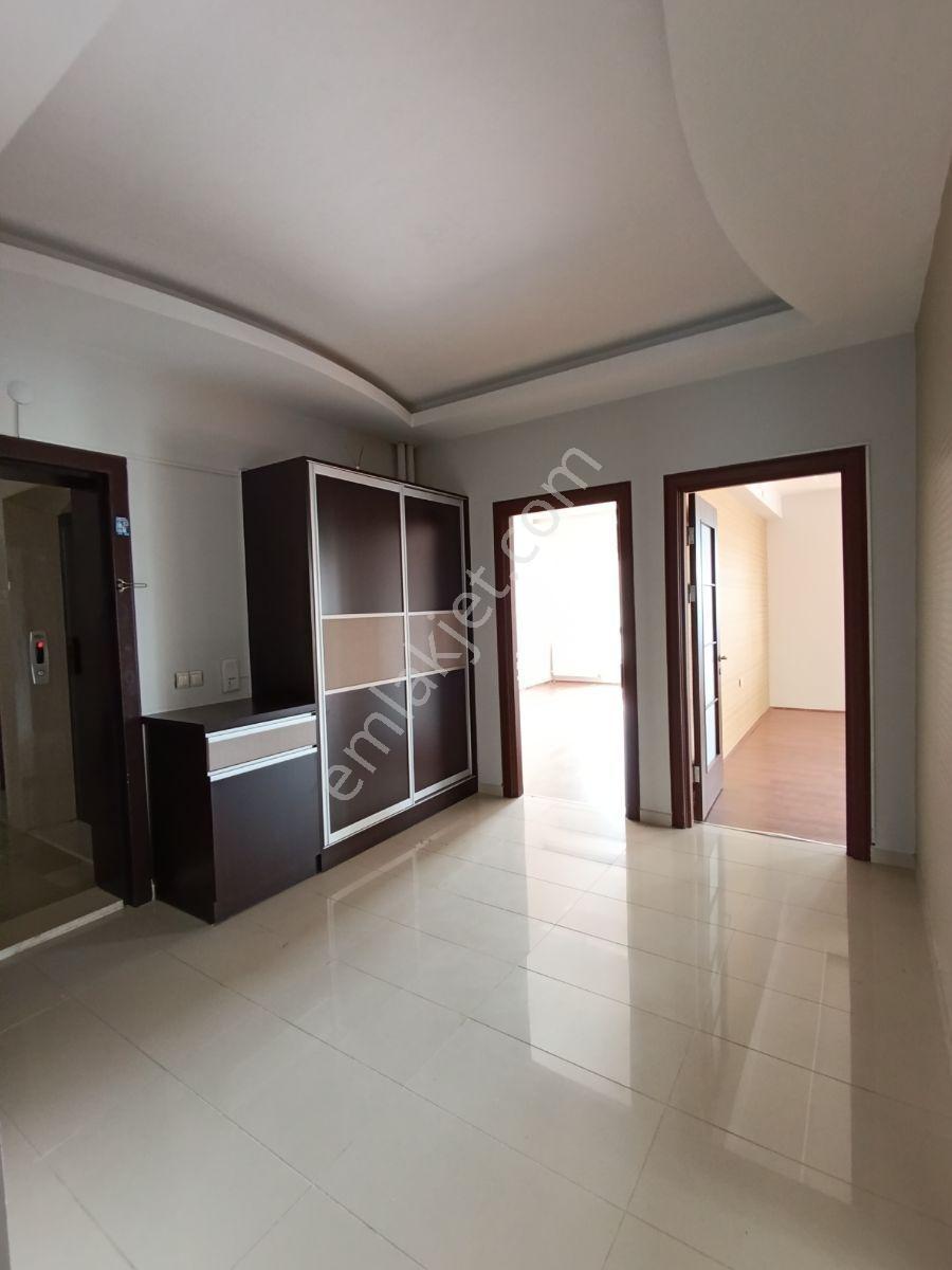 Hulisi Akar A Yakın 190 M2 Geniş 3+1 Kiralık Daire - Görsel 12