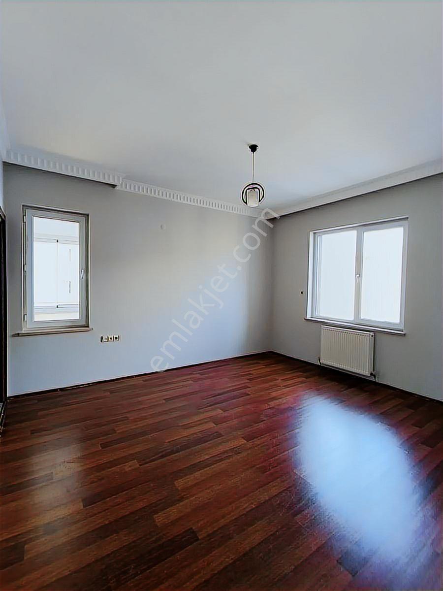 Hulisi Akar A Yakın 190 M2 Geniş 3+1 Kiralık Daire - Görsel 18