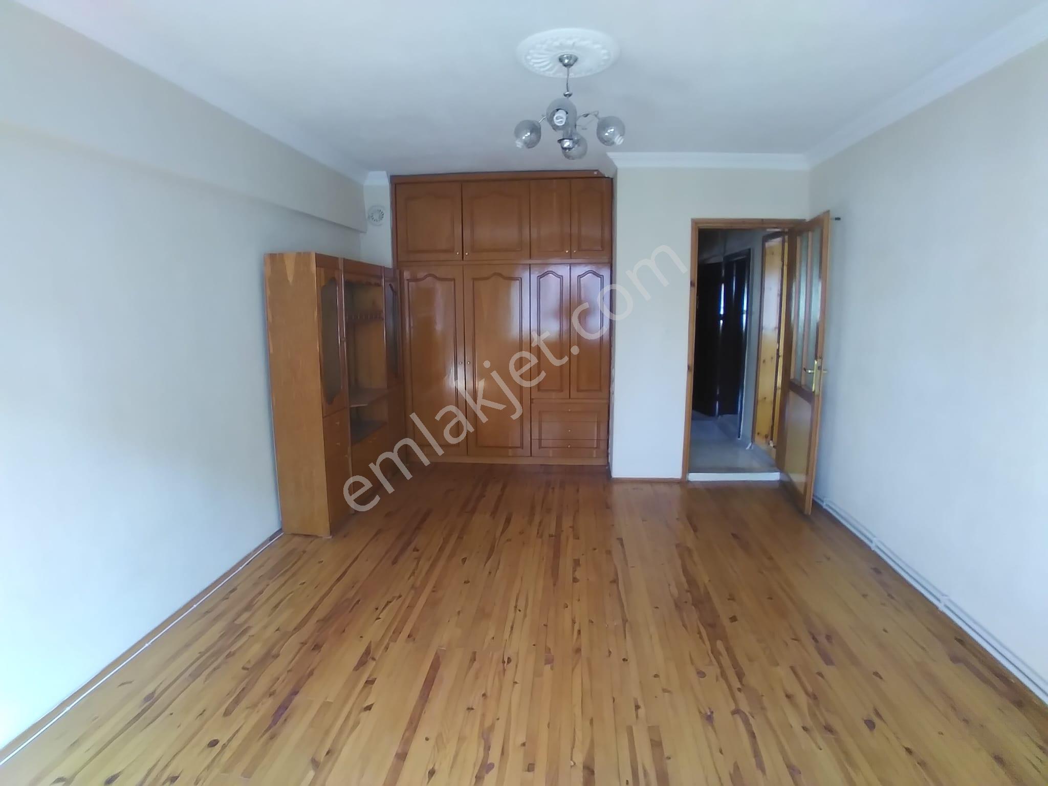 Ender Uysal Gayrimenkulden Siteler Mahallesin De Uygun Fiyatlı 2+1 Kiralık Daire....