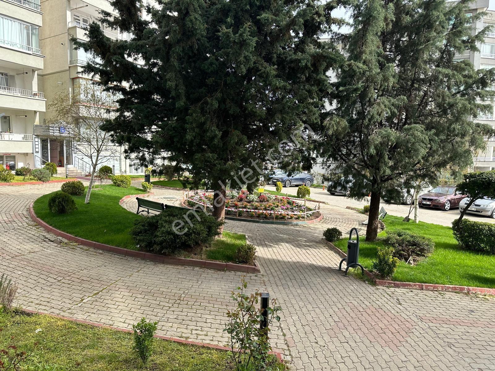 3+1 Ferah Ve Donanımlı Site İçerisinde Satılık Daire - Görsel 6