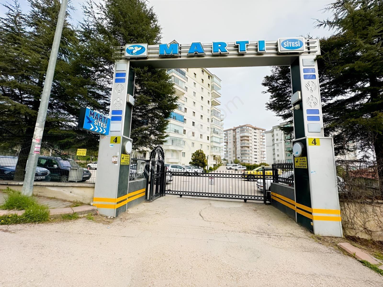 3+1 Ferah Ve Donanımlı Site İçerisinde Satılık Daire - Görsel 22