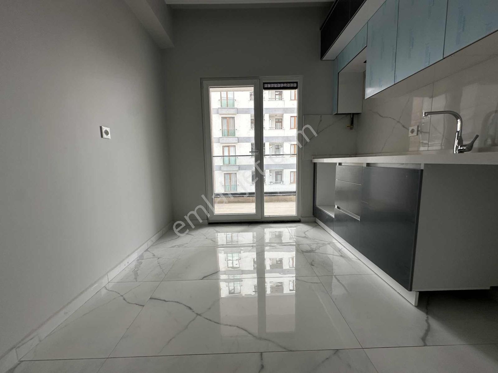 Metroya 10dk Site İçi Otoparklı, Peyzajlı 2+1 Satılık Daire - Görsel 4