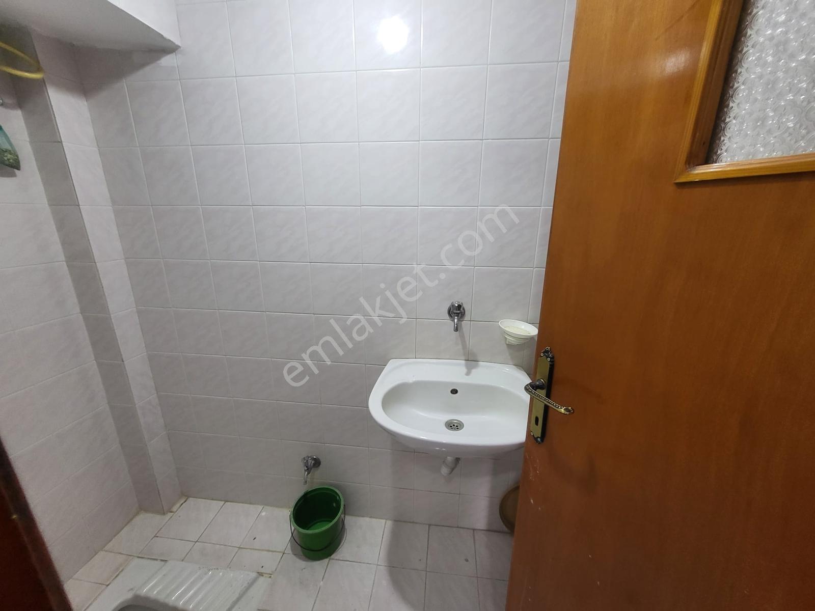 19 Kasım Caddesinde Merkezi Konumda Kiralık 3+1 - Görsel 19