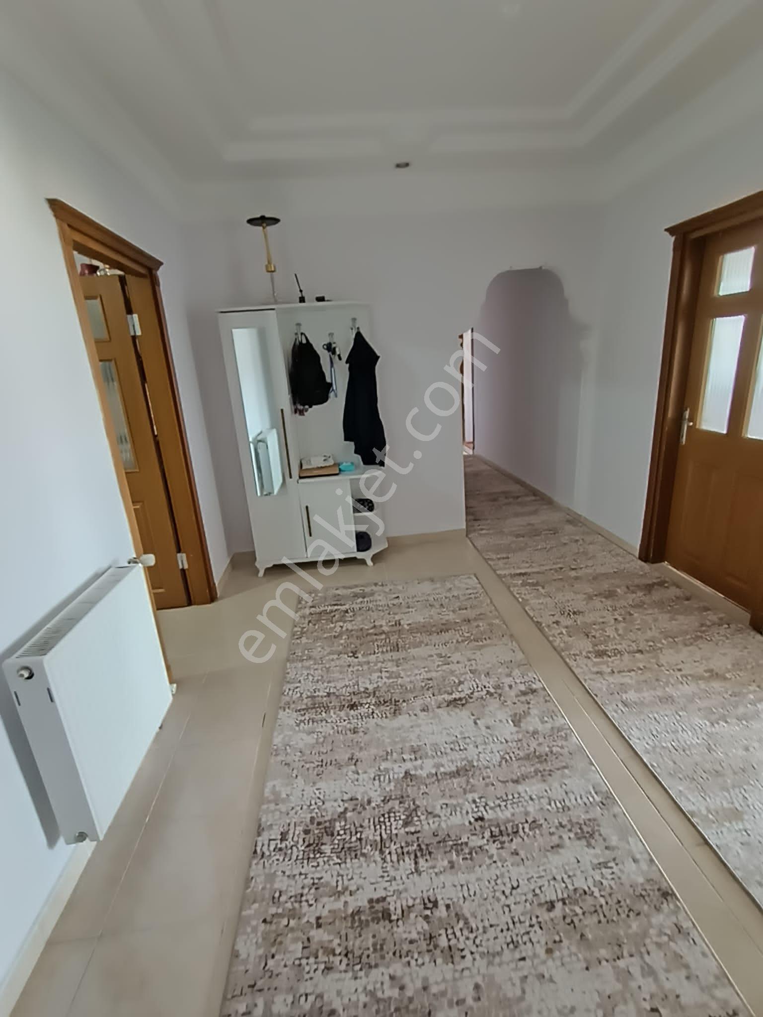 ​ Aksaray Hacılar Harmanında Anayol Üzerinde Asansörlü 3+1 Kiralık Daire​​ - Görsel 3