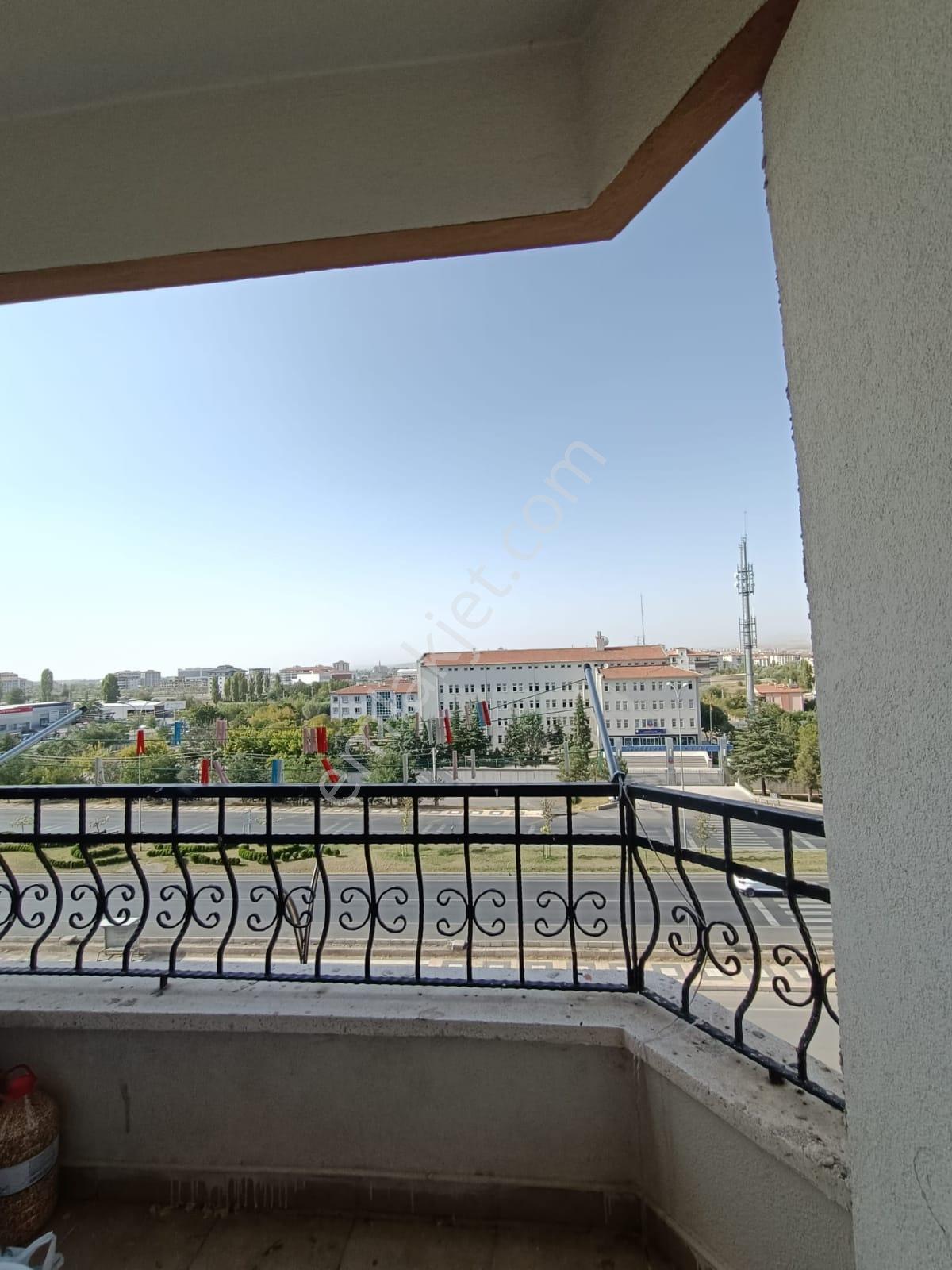 ​ Aksaray Hacılar Harmanında Anayol Üzerinde Asansörlü 3+1 Kiralık Daire​​ - Görsel 16