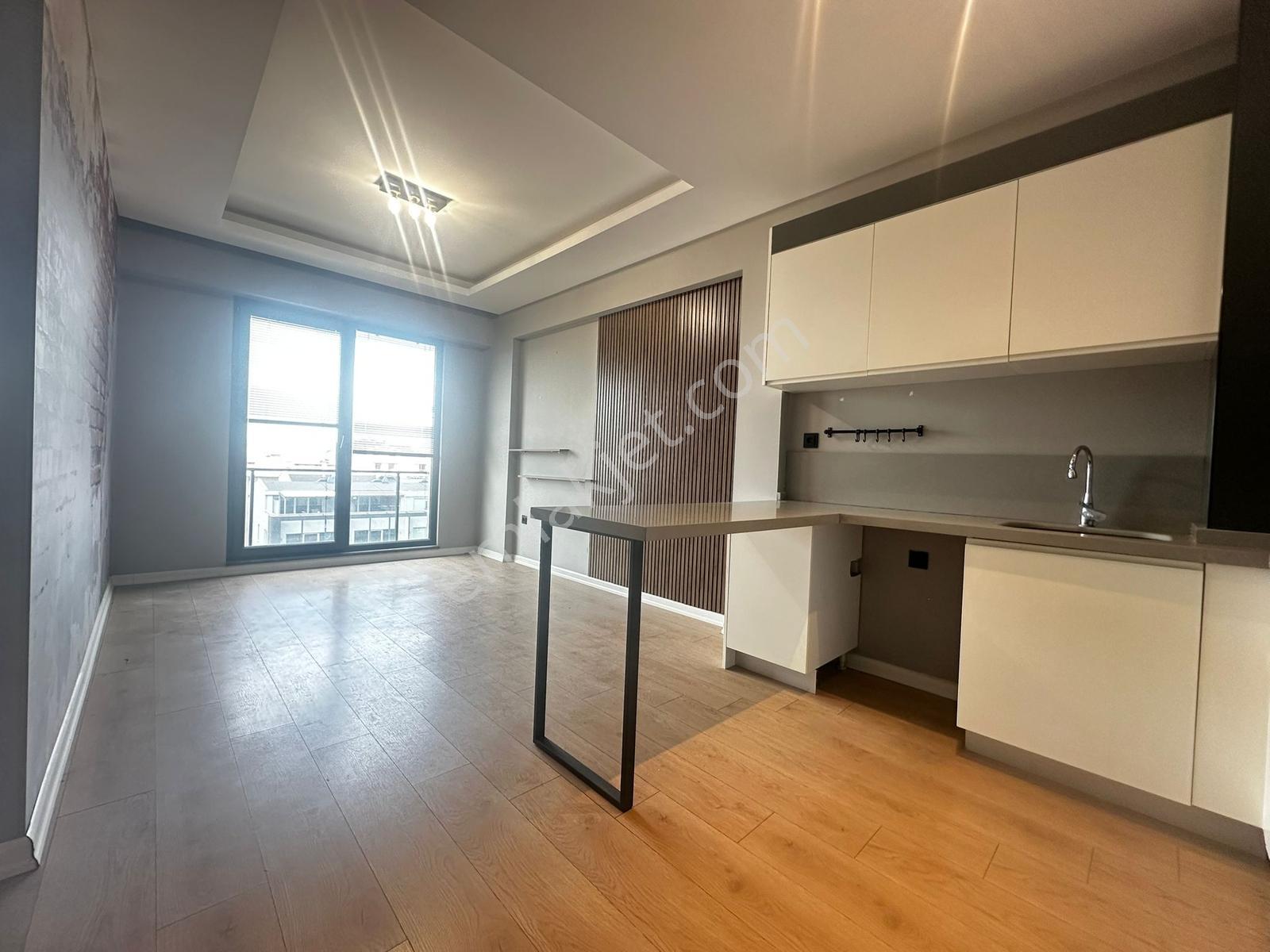 Remax Advantage'dan Özlüce Bulvarında 1+1 Ofis/daire - Görsel 14