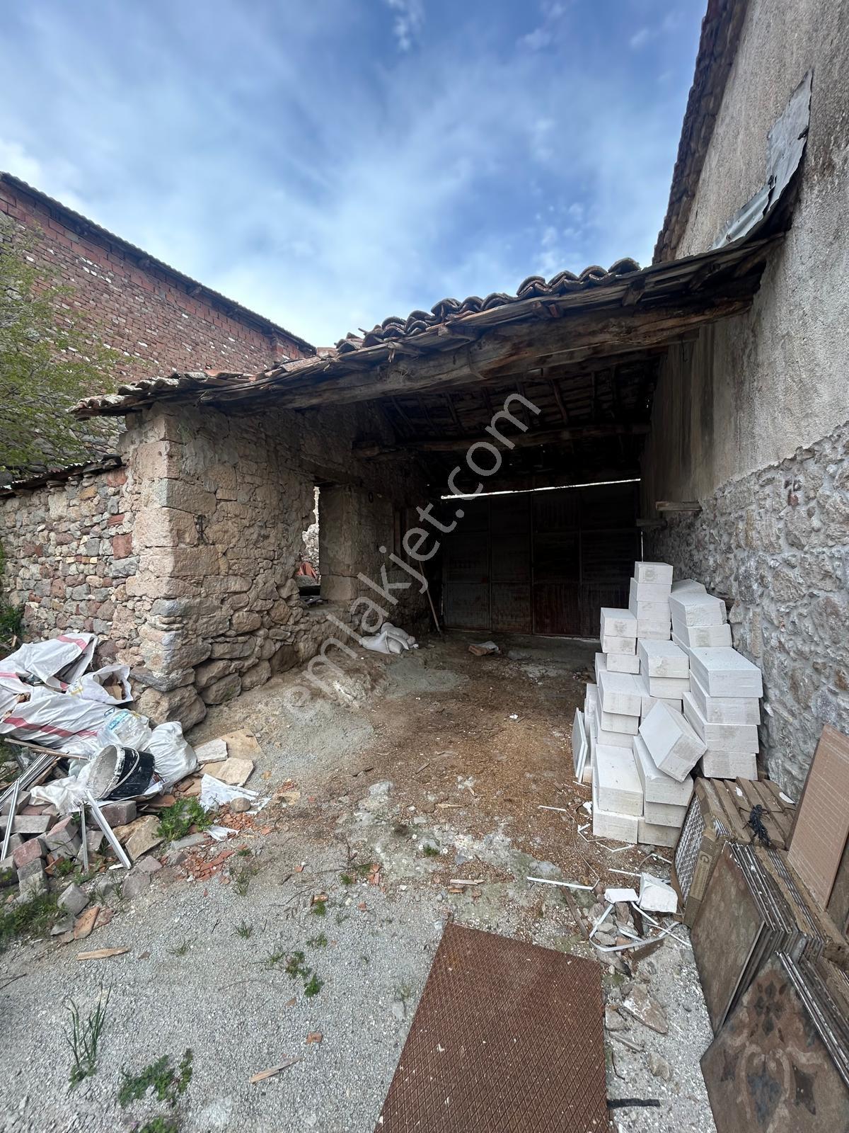 Bergama Ferizler Mahallesin'de Satılık Arsa 335m2 Konut İmarlı - Görsel 23