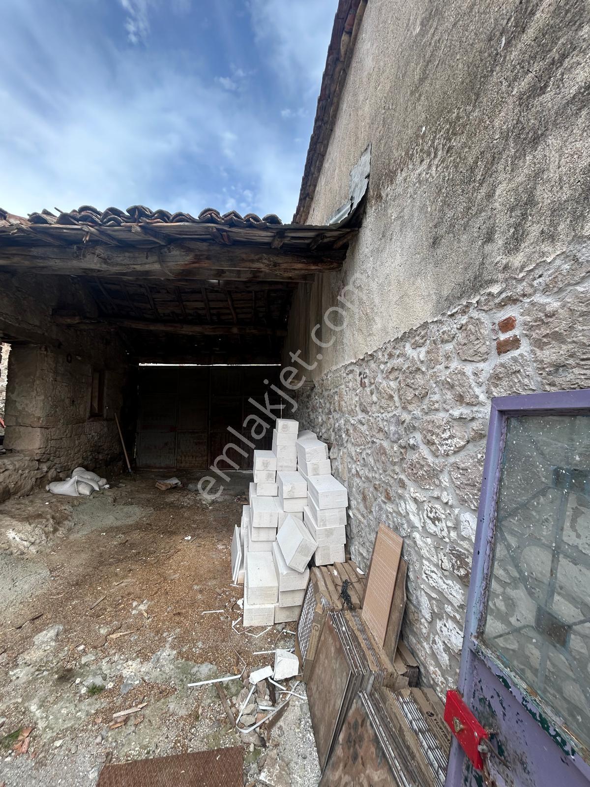 Bergama Ferizler Mahallesin'de Satılık Arsa 335m2 Konut İmarlı - Görsel 24