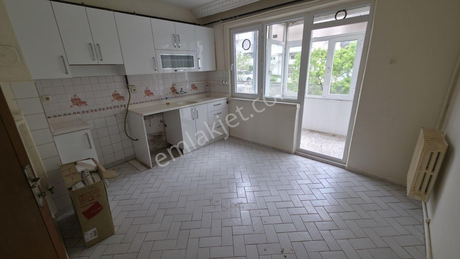 Adnan Menderes Mutlukent Sitesinde Kiralık 3+1 Daire - Görsel 6