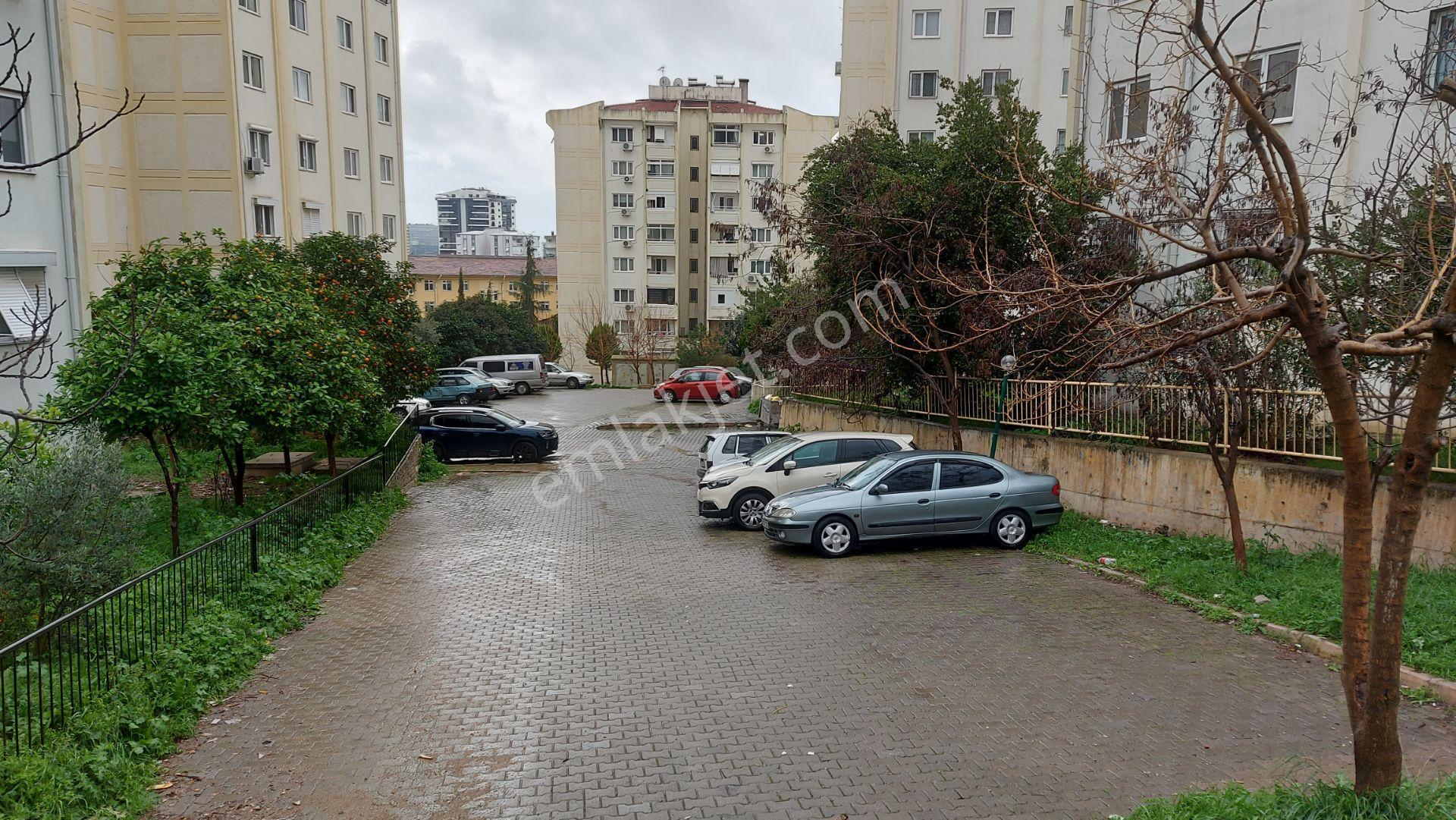 Karşıyaka Zübeyde Hanım'da Full Tadilatlı Güney-doğu Cephe, Ara Kat, Masrafsız 2+1 Daire - Görsel 18