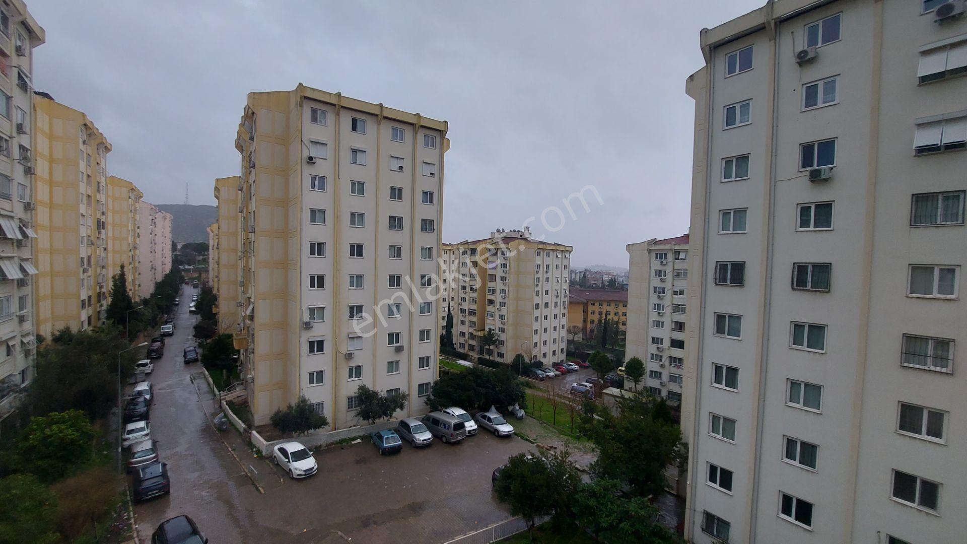 Karşıyaka Zübeyde Hanım'da Full Tadilatlı Güney-doğu Cephe, Ara Kat, Masrafsız 2+1 Daire - Görsel 15