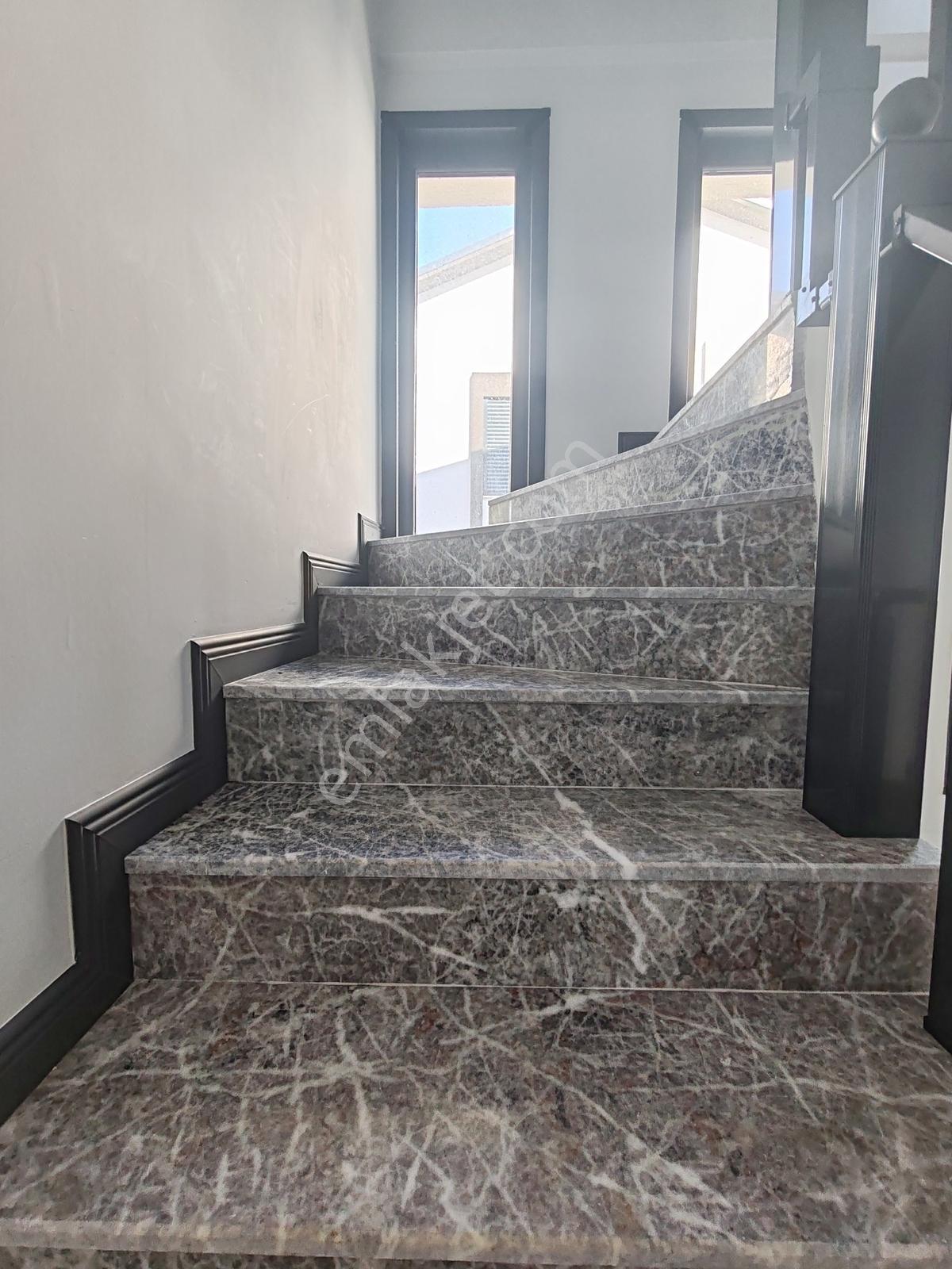 Didim Akbükte Panoramik Deniz Manzaralı Satılık Villa - Görsel 21