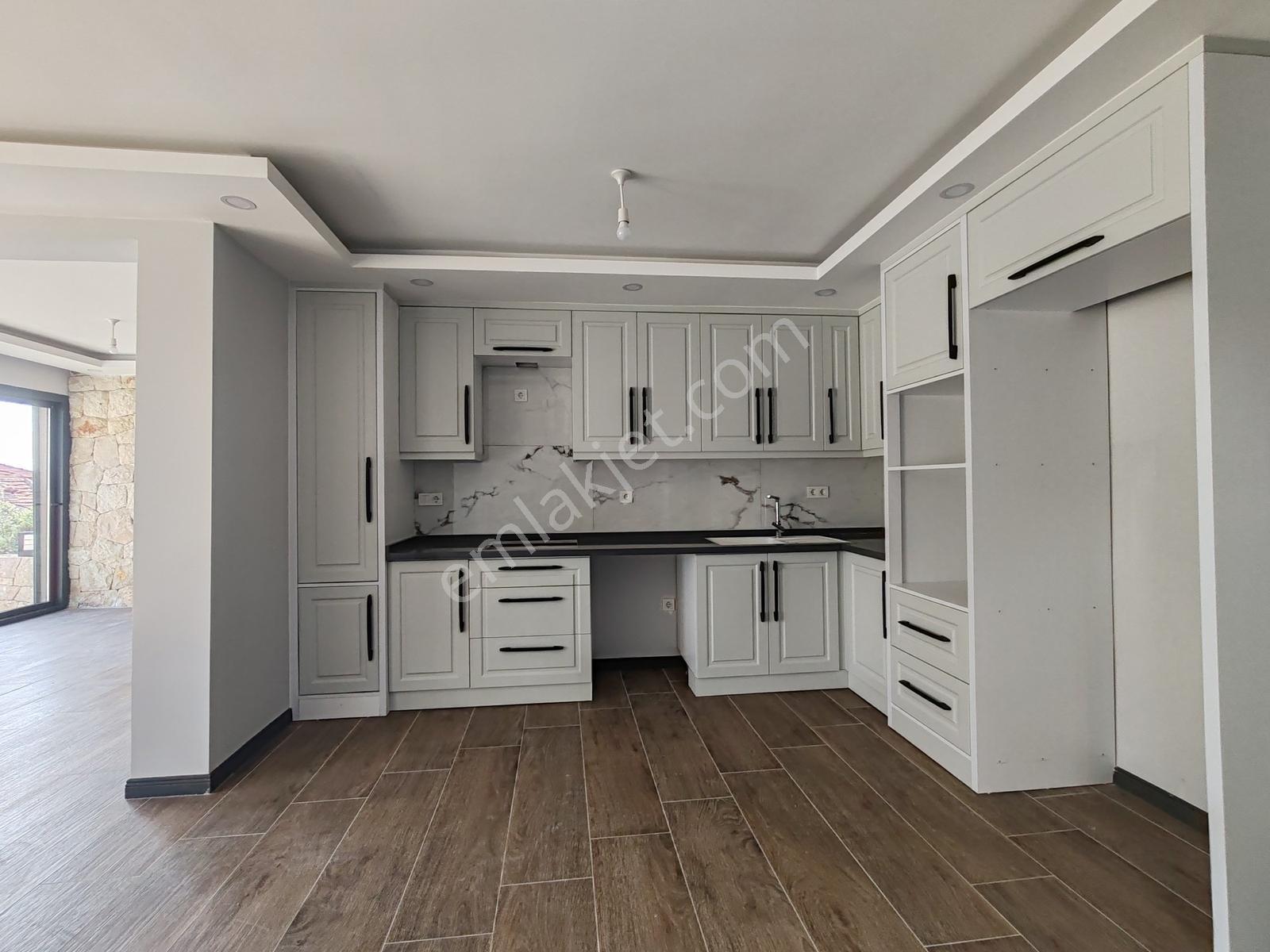 Didim Akbükte Panoramik Deniz Manzaralı Satılık Villa - Görsel 33