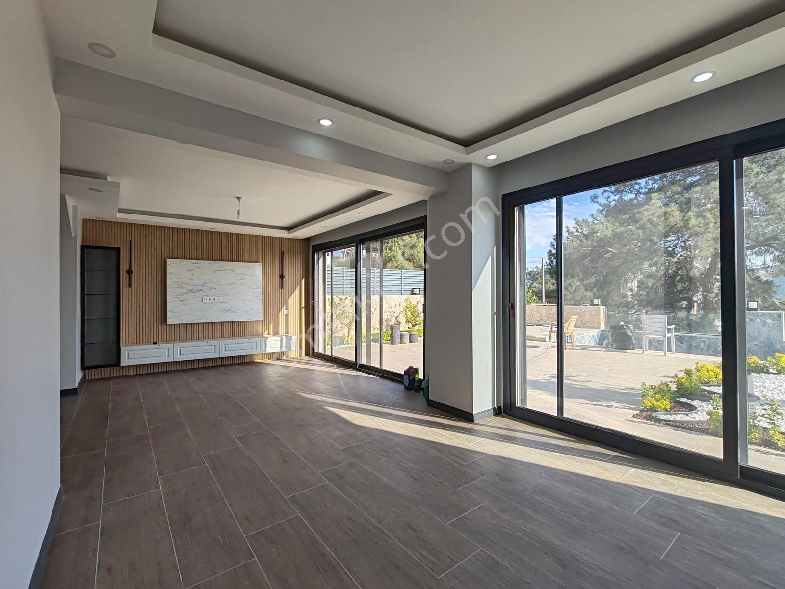 Didim Akbükte Panoramik Deniz Manzaralı Satılık Villa - Görsel 31