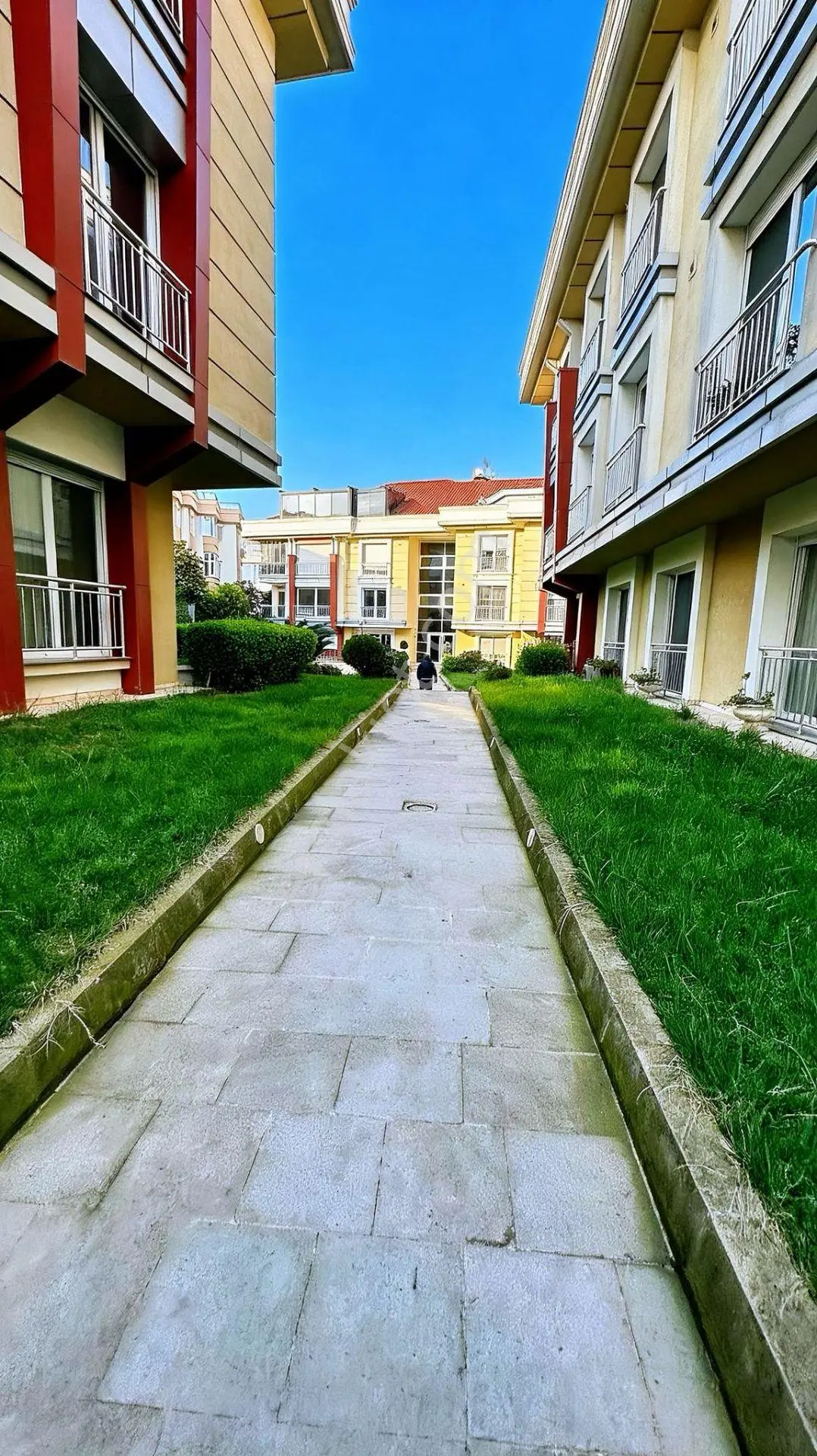 Florya'nın Kalbinde 4+1 Oturuma Hazır Lüx Satılık Daire !! - Görsel 4