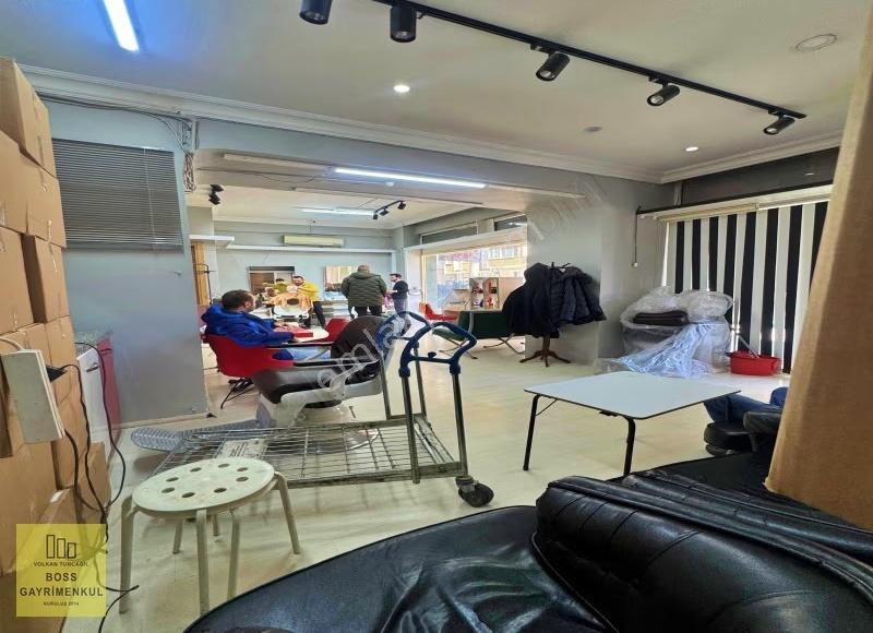Avcılar Merkezde Hazır 40.000tl Kiracılı 100m² Satılık Dükkan - Görsel 2