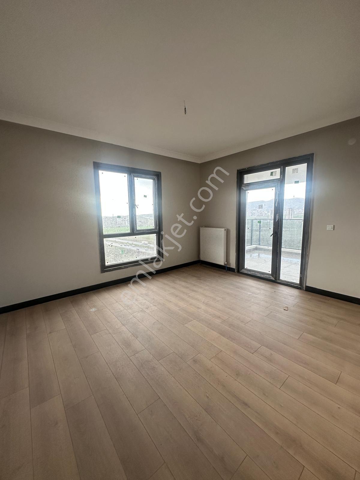 Ovacıkta Sıfır 4+1 200 M² Satılık Manzaralı Daire - Görsel 28