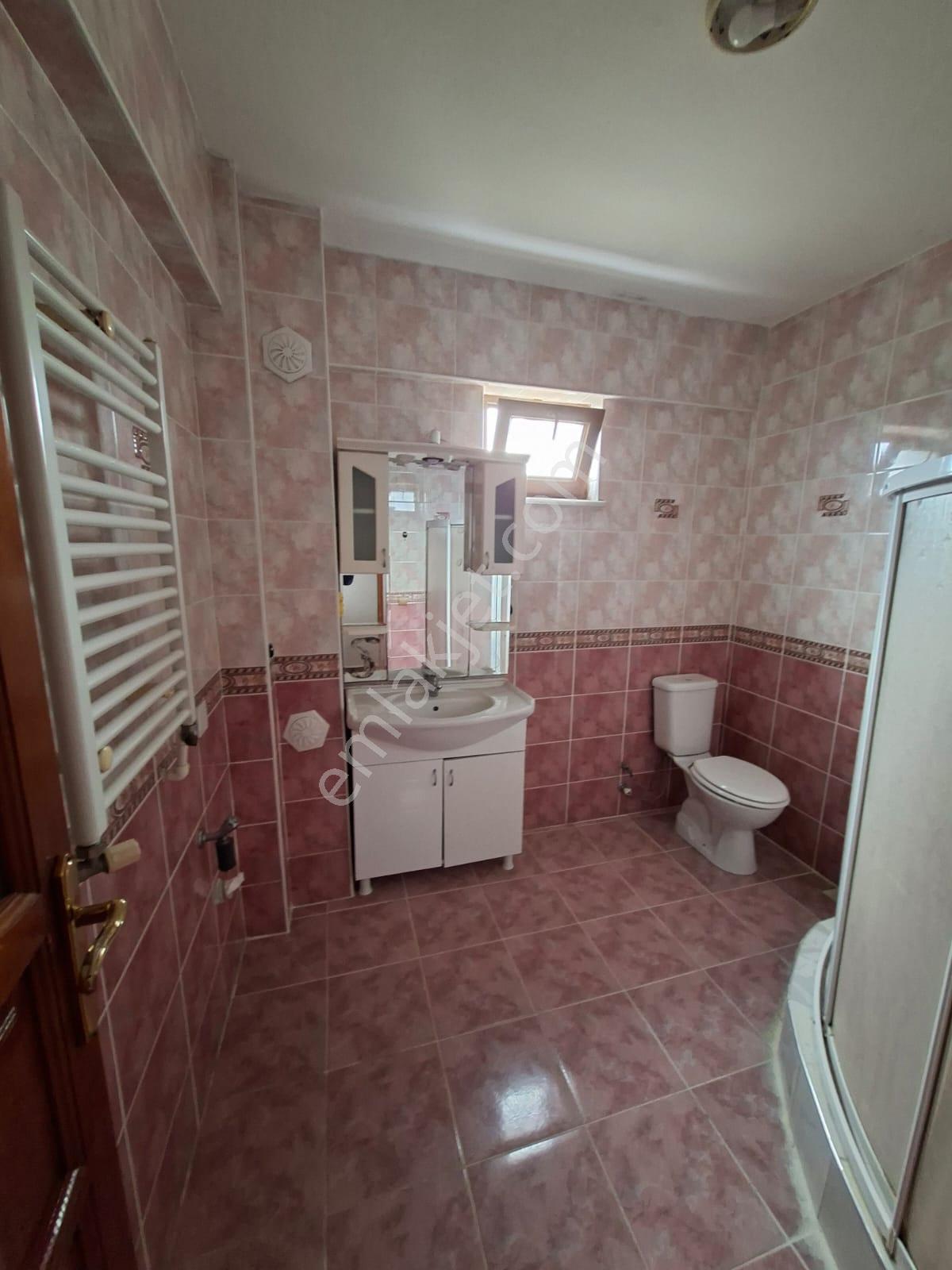 Emek Emlak'tan Hacı Osmanda Kiralık 4+1 , 250 M2 Arakat Daire - Görsel 7