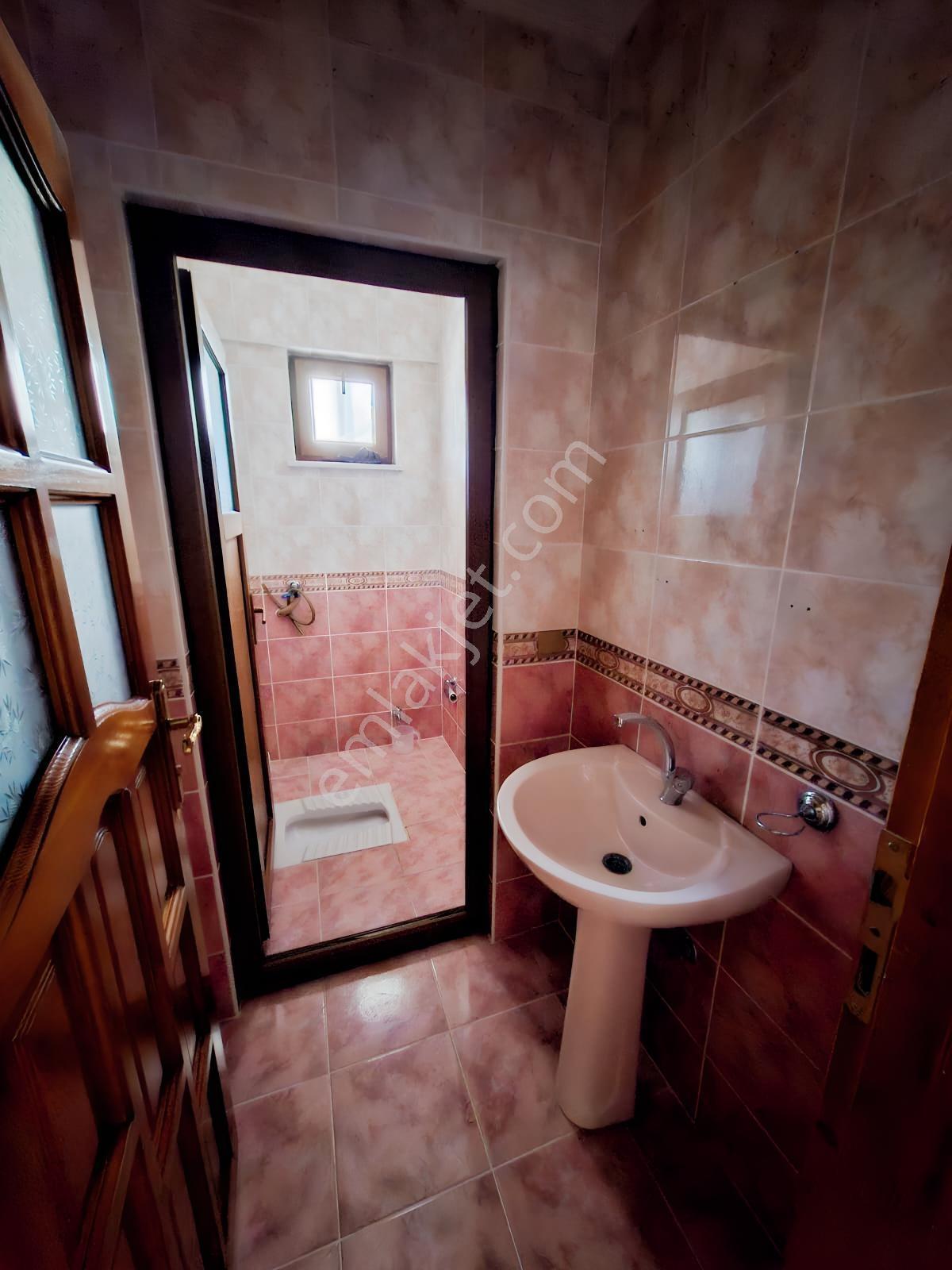 Emek Emlak'tan Hacı Osmanda Kiralık 4+1 , 250 M2 Arakat Daire - Görsel 19