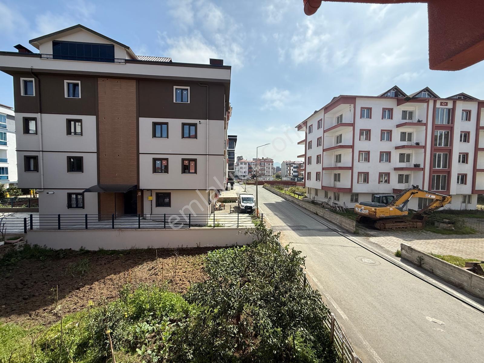 Cumhuriyet Mahallesi Mustakil Bahçeli Kiralık Daire - Görsel 11