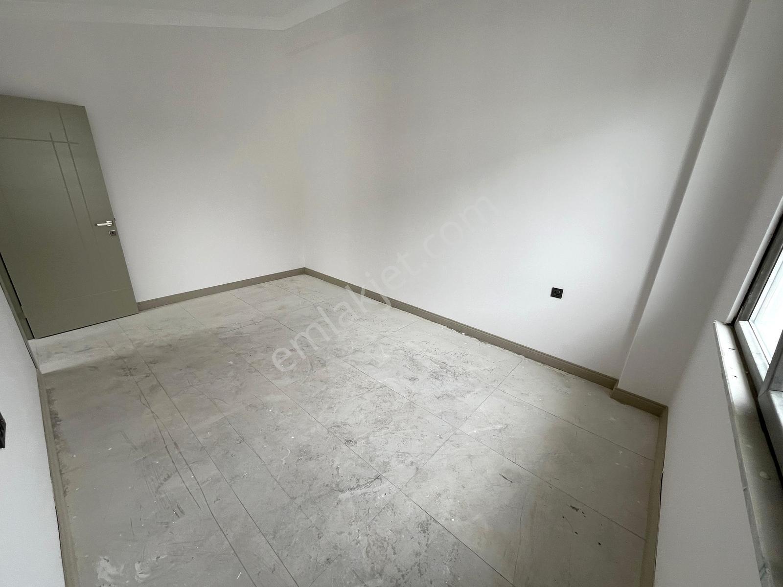 Gümüşden Zeytinlide Geniş Teraslı Doğa İle İç İçe Lux 3+1 Dublex - Görsel 24