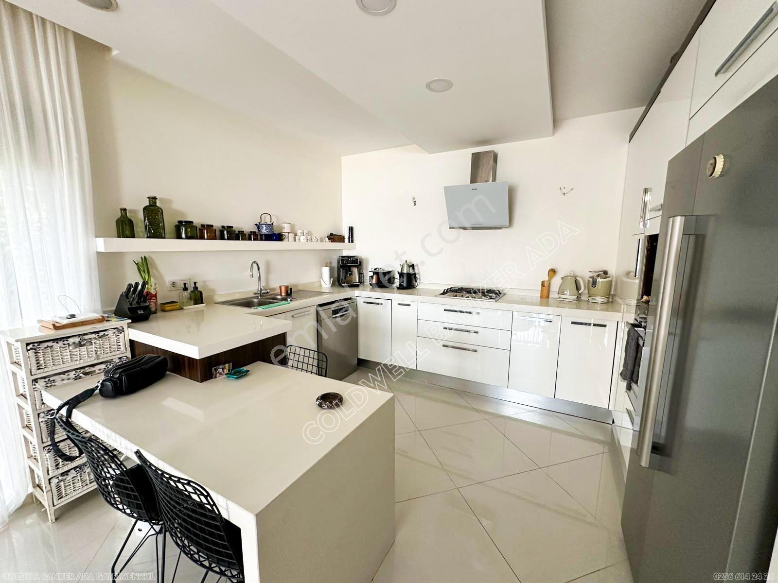 Kuşadası Milenyum Egel Sitesi Deniz Manzaralı 4+1 Bahçe Dubleksi - Görsel 9