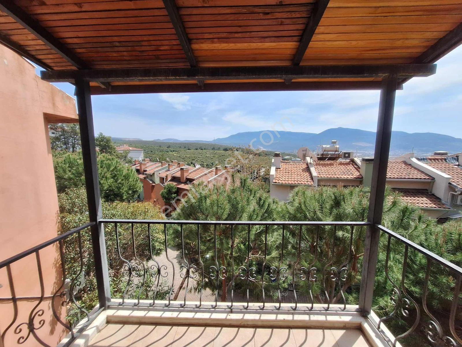Evka 3te Özel Yaşam | 5+1 Villa | 200 M² Net | Bahçeli | - Görsel 9