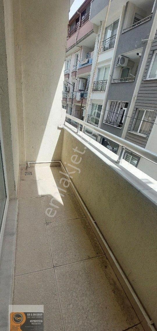 Dikili Gazipaşada Doğalgazlı Deniz Manzaralı Ebebeyn Banyol 2+1 Mutfak Ayrı Satılık Daire - Görsel 4